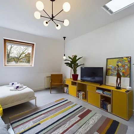 Pass The Keys Stylish Flat Heart Of Hackney Apartment ลอนดอน ภายนอก รูปภาพ